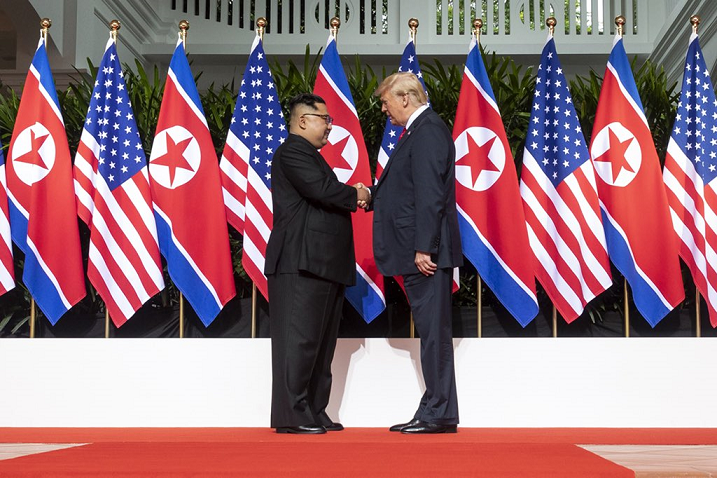 トランプアメリカ大統領と金正恩北朝鮮労働党委員長の会見 シンガポールにて